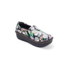 Slip on Style Slip Resistant Nursing Shoe